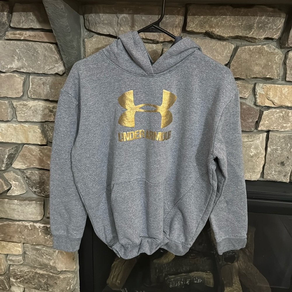 Under Armour sweatshirt